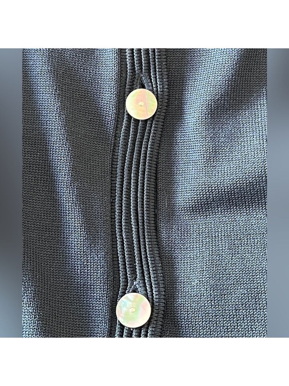 LIZ CLAIBORNE Silk Blend Fine Knit Navy Blue Shell Button Collared Cardigan Chic - Picture 4 of 16